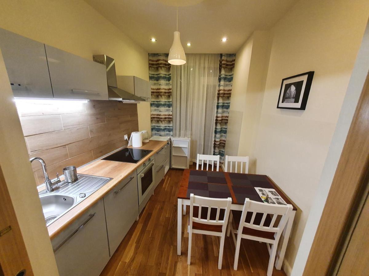 Apartament Debnicki Apartment Красков Екстериор снимка