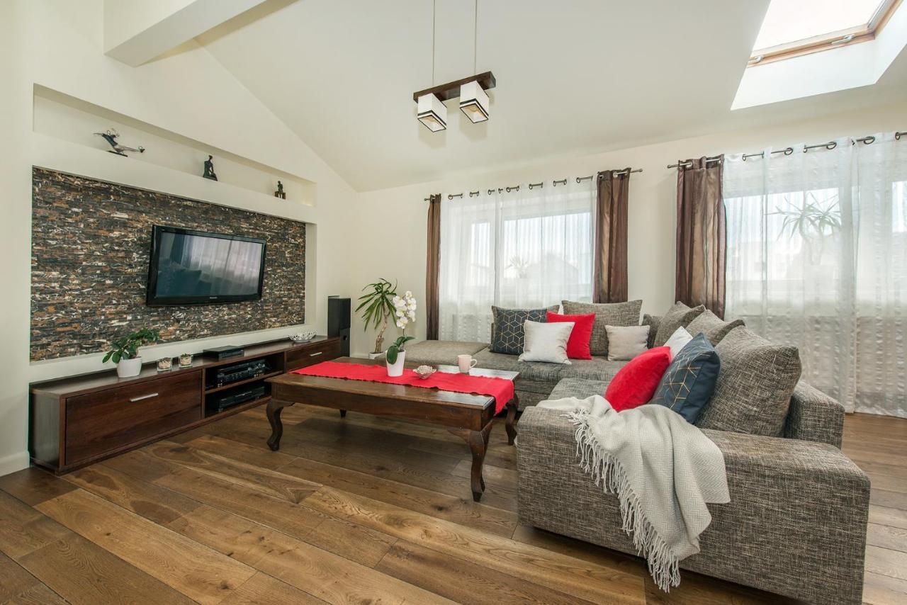 Apartament Debnicki Apartment Красков Екстериор снимка